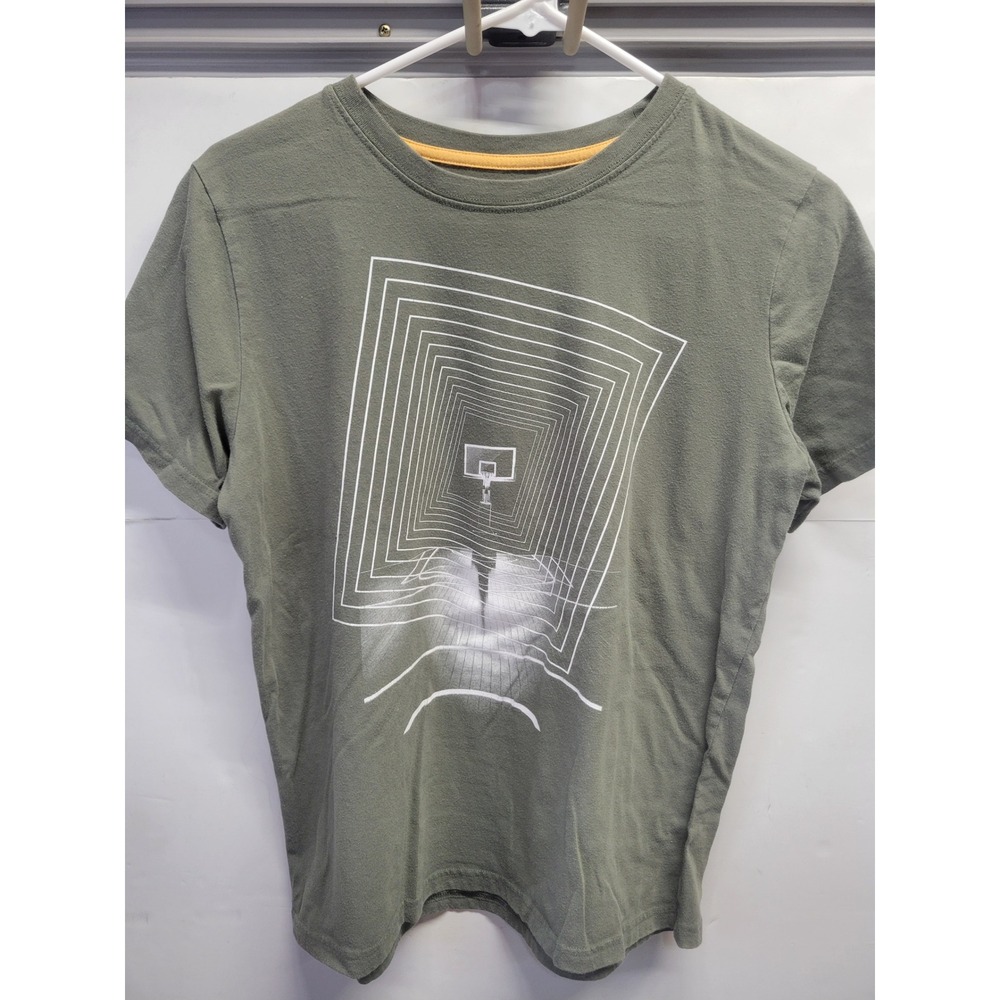 Xersion Boys XL Olive Green Basketball Graphic Tee Quick-Dri Shirt XL‎ 18H/20H